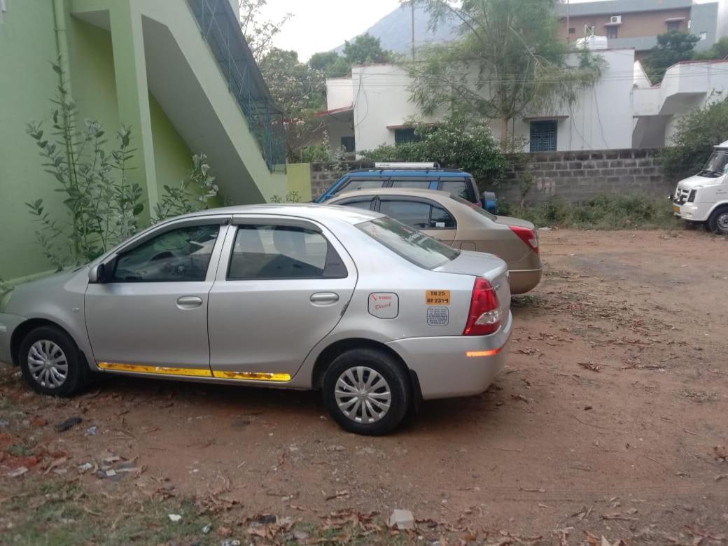 Sri Shankaraa Guest House Tiruvannāmalai エクステリア 写真