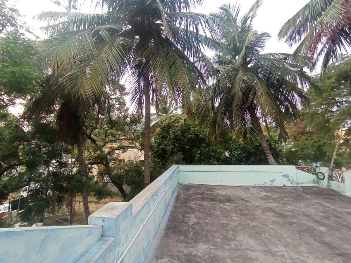 Sri Shankaraa Guest House Tiruvannāmalai エクステリア 写真